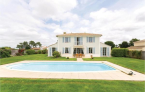 Stunning home in L'Aiguillon Sur Vie w/ 3 Bedrooms, L'aiguillon-Sur-Vie